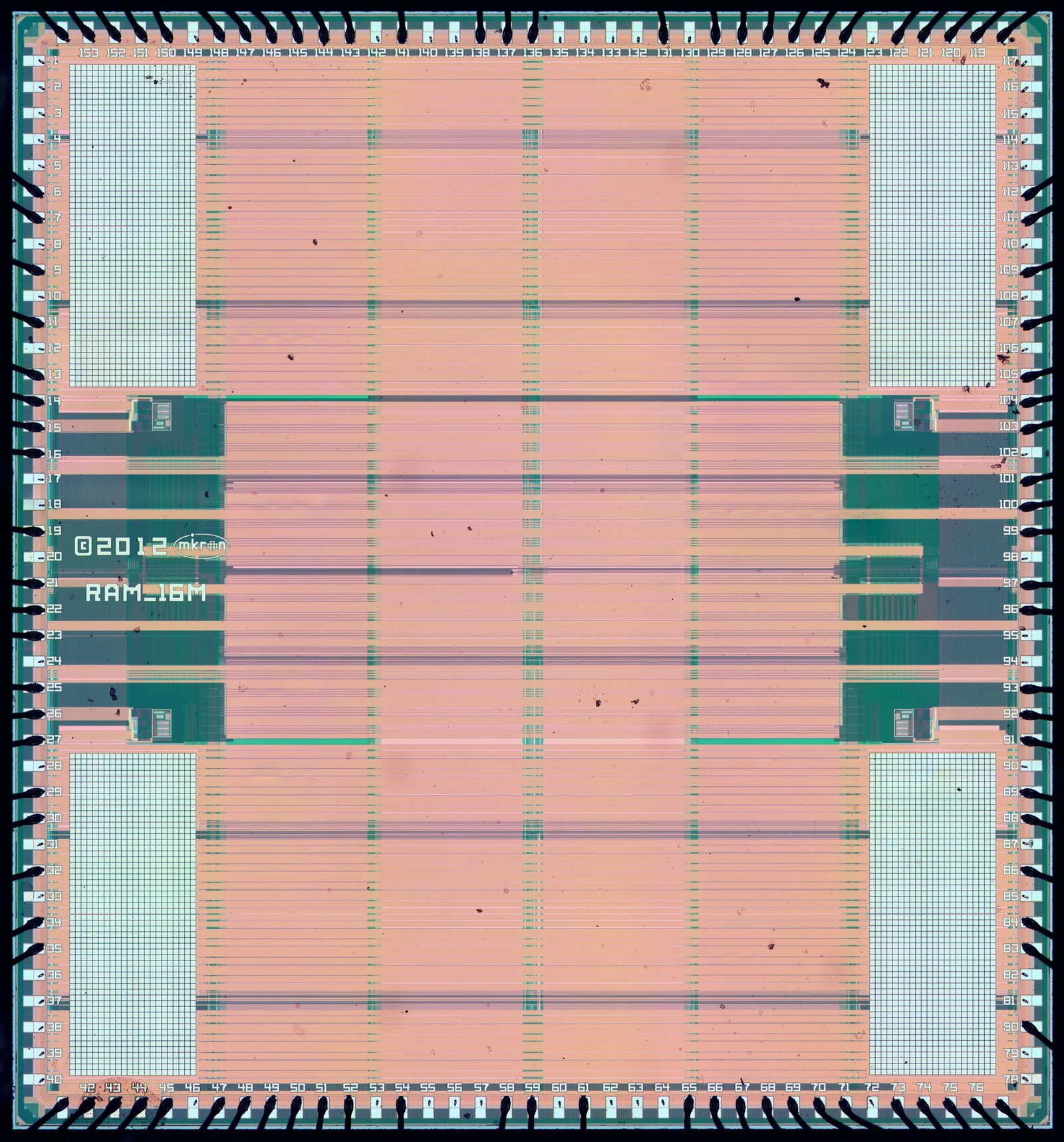Mikron 16Mbit SRAM 芯片解封装后的 die 表面高清显微照